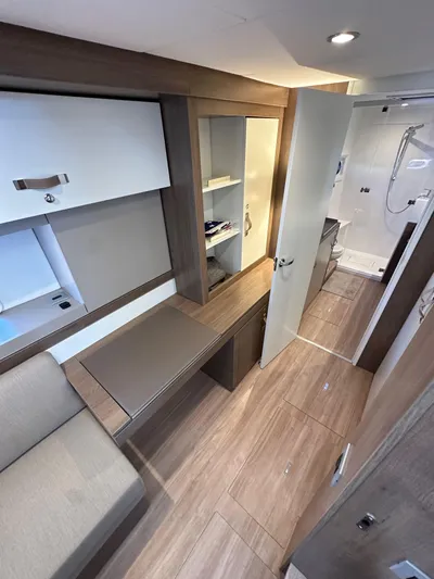 Relentless Yacht Photos Pics 