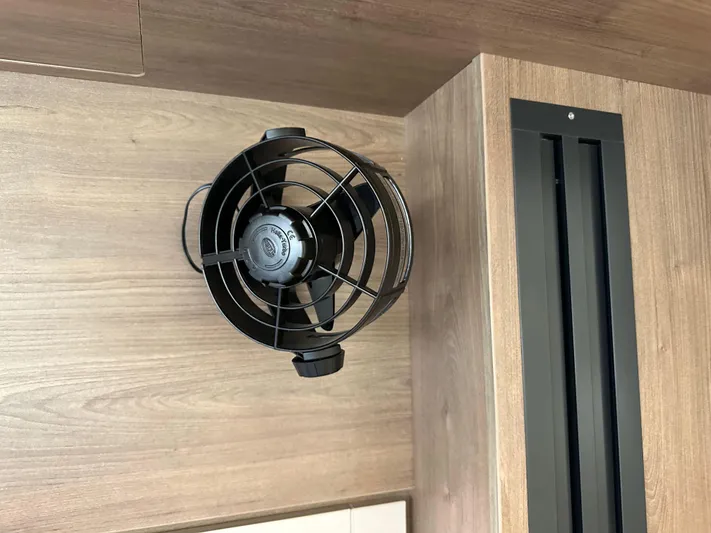 Relentless Yacht Photos Pics 