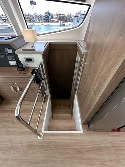 Relentless Yacht Photos Pics 