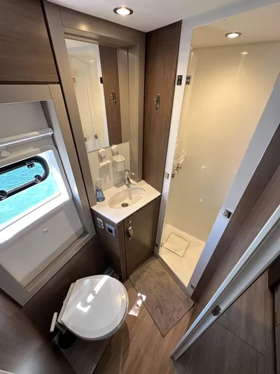 Relentless Yacht Photos Pics 