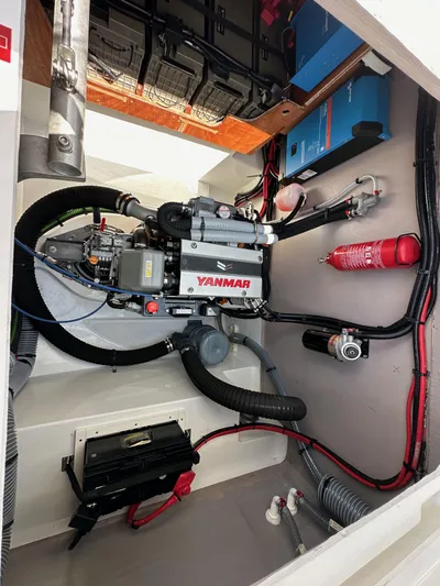 Relentless Yacht Photos Pics 