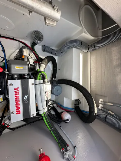 Relentless Yacht Photos Pics 