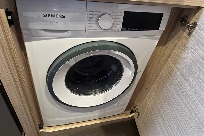  Yacht Photos Pics Siemens iSensoric washing machine in Lagoon 55 yacht, 2026 model.