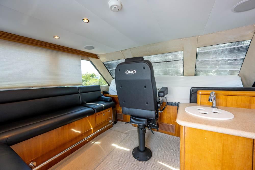 2004 Hatteras 60 