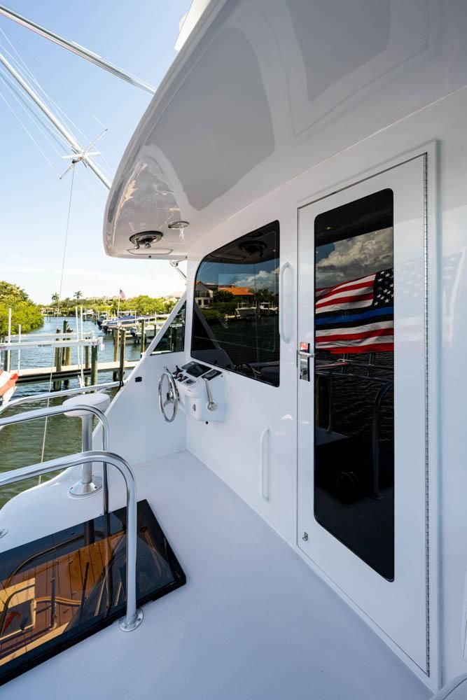 2004 Hatteras 60 