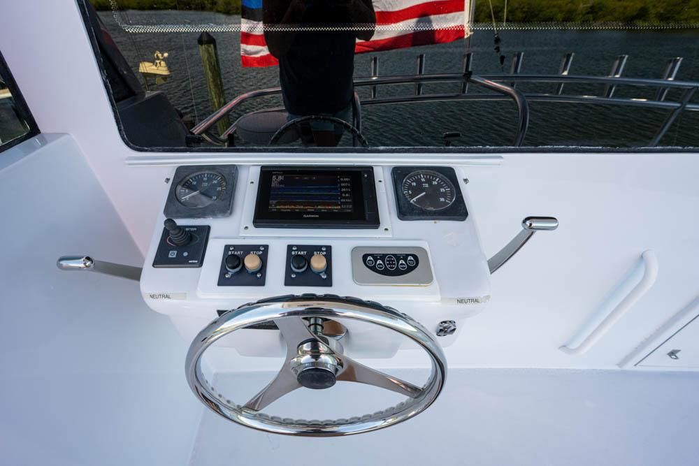 2004 Hatteras 60 