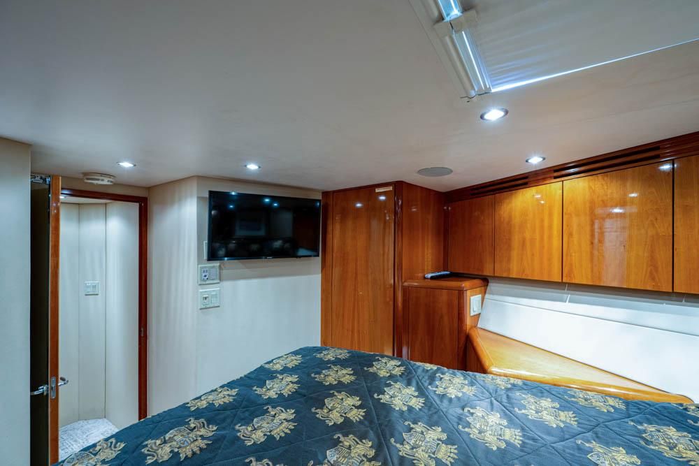 2004 Hatteras 60 