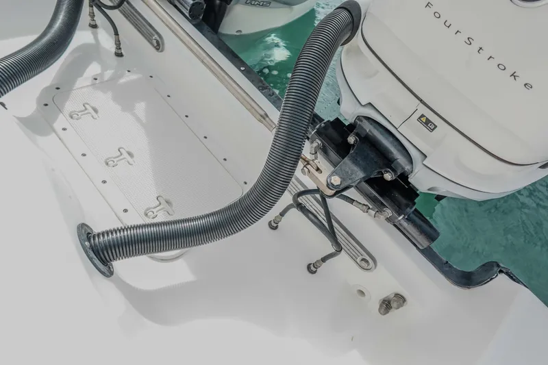  Yacht Photos Pics 2007 Boston Whaler 305 Conquest boat engine and deck details.