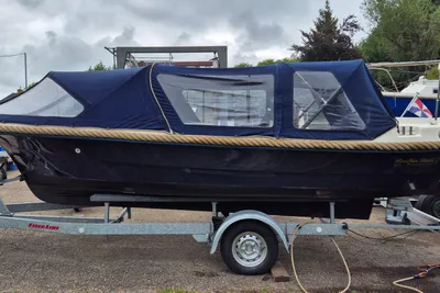 2012 Riomar 615