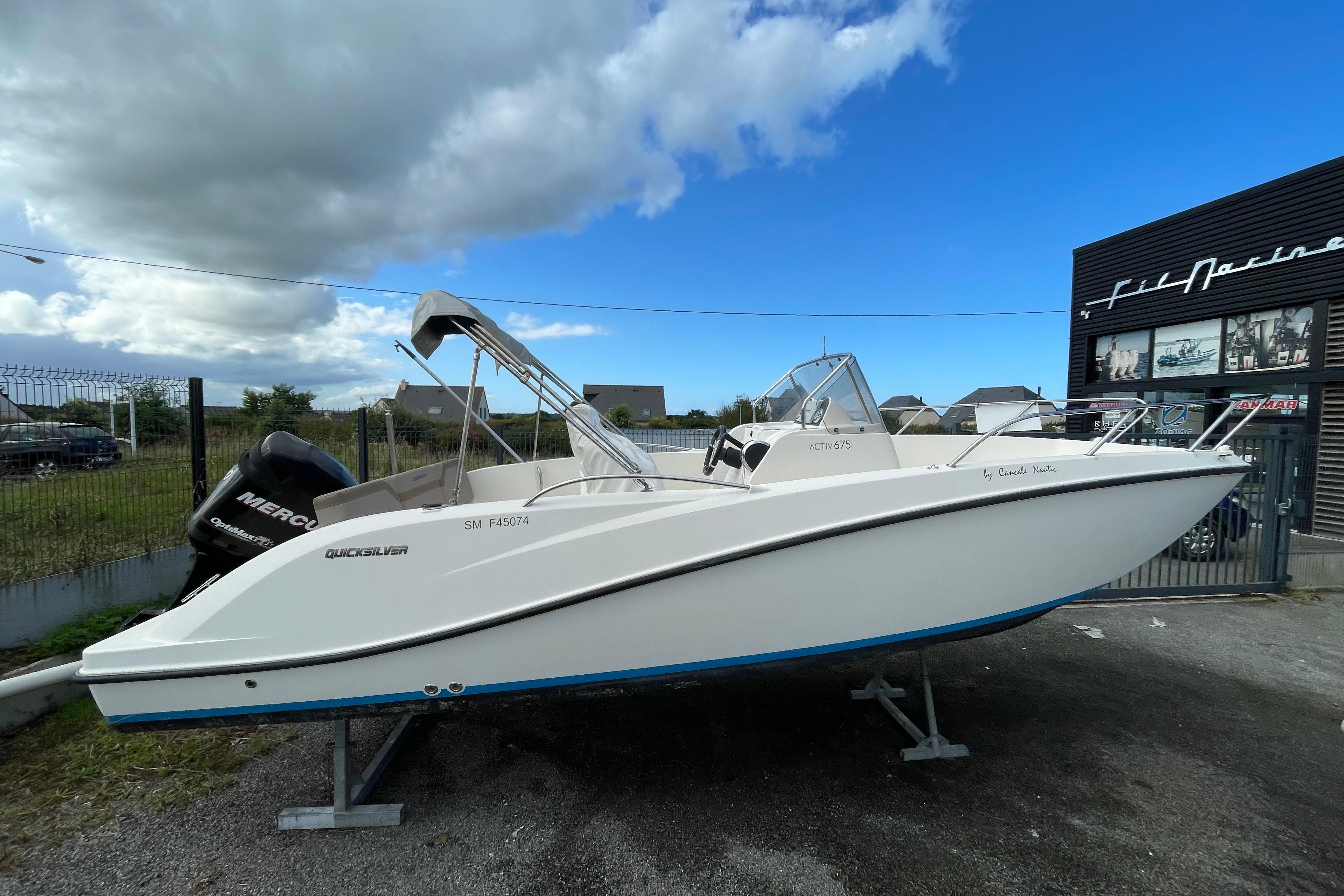 2016 Quicksilver Activ 675