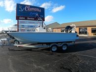 2023 Boston Whaler 190 Montauk