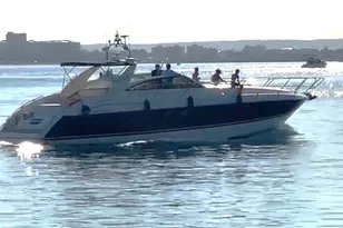 1996 Princess V52