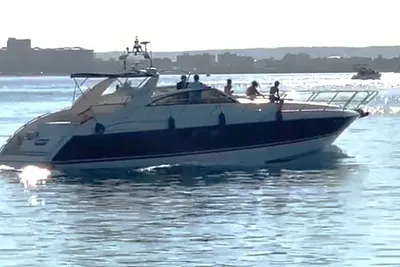 1996 Princess V52