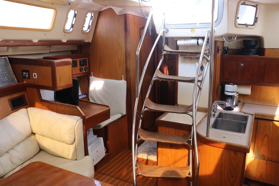 2000 Hunter 450 Passage