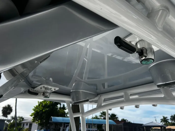  Yacht Photos Pics Close-up of the 2021 Nor-Tech 390 Sport Center Console's T-top structure.