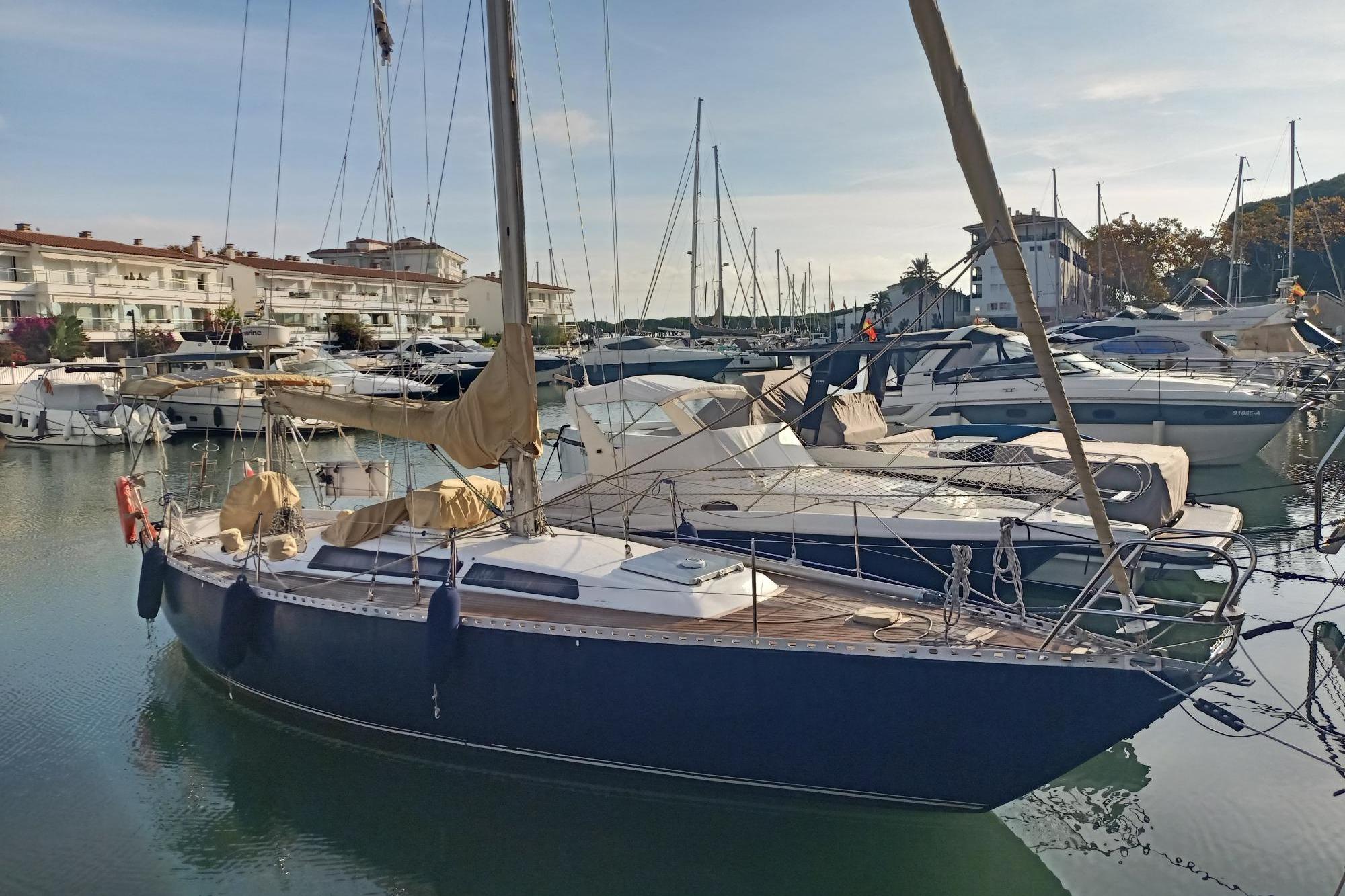 1977 Sailboat Mariola Drac One Toner 34