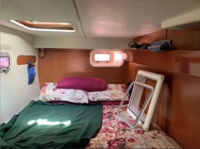 Sweet Escape Yacht Photos Pics 