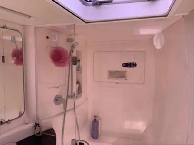 Sweet Escape Yacht Photos Pics 