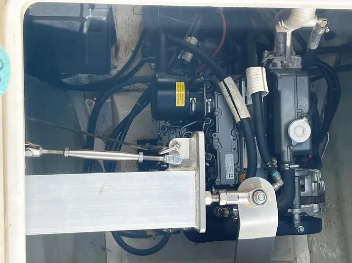 Sweet Escape Yacht Photos Pics 