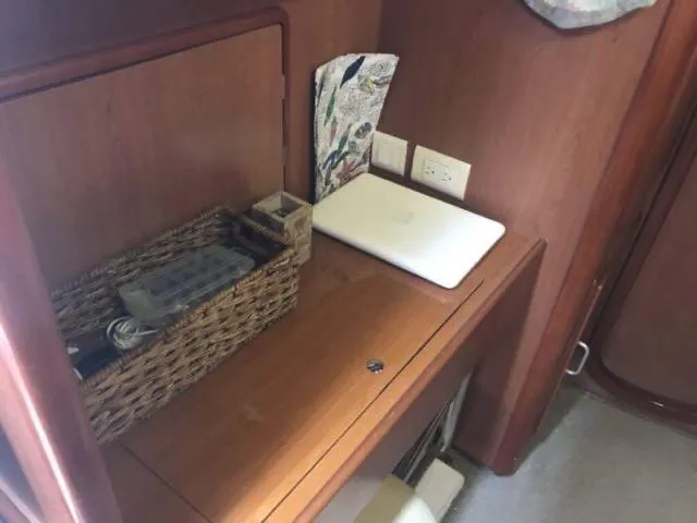 Sweet Escape Yacht Photos Pics 