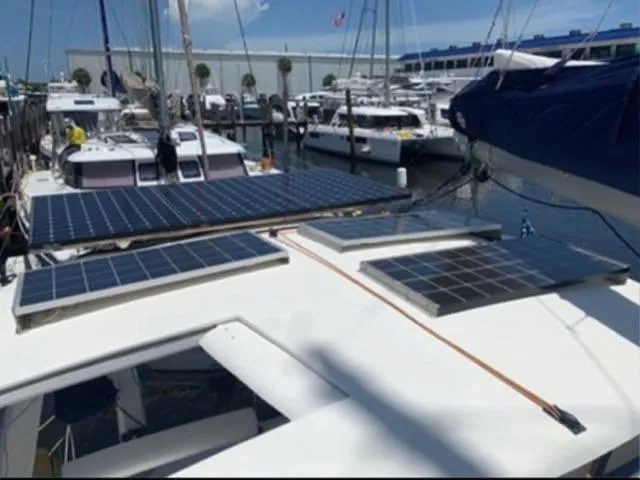 Sweet Escape Yacht Photos Pics 