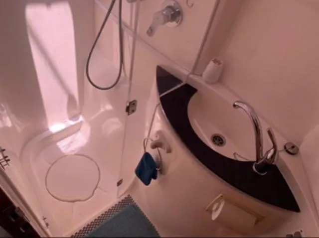 Sweet Escape Yacht Photos Pics 