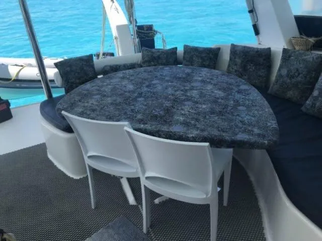 Sweet Escape Yacht Photos Pics 