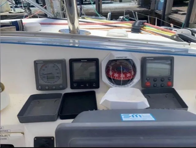 Sweet Escape Yacht Photos Pics 