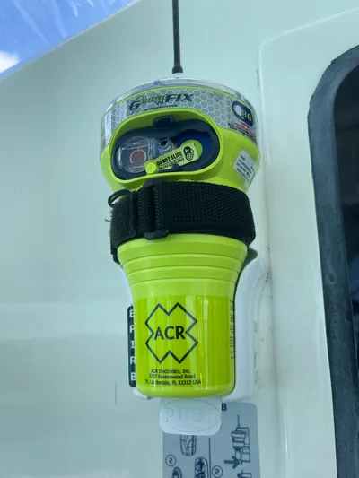 Sweet Escape Yacht Photos Pics 