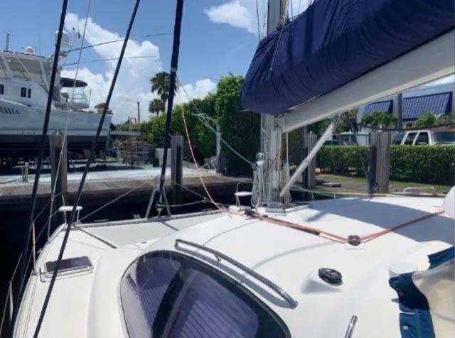 Sweet Escape Yacht Photos Pics 