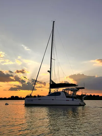 Sweet Escape Yacht Photos Pics 