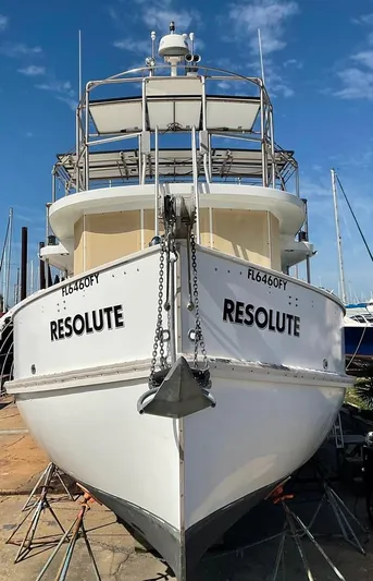 Resolute Yacht Photos Pics 