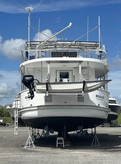 Resolute Yacht Photos Pics 