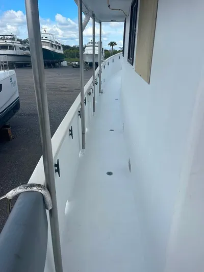 Resolute Yacht Photos Pics 