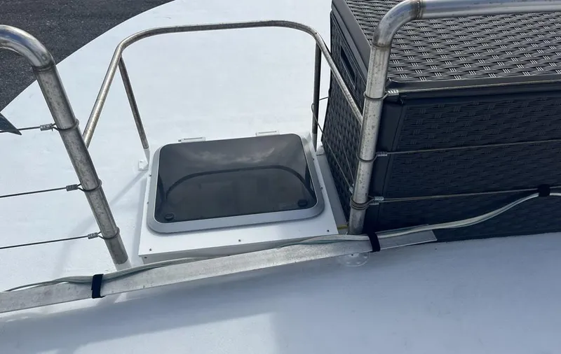 Resolute Yacht Photos Pics 