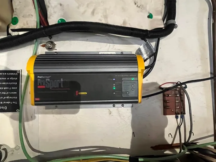 Resolute Yacht Photos Pics 