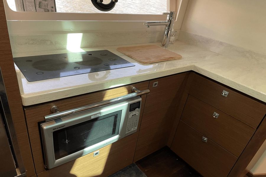 2012 Sea Ray 410 Sundancer