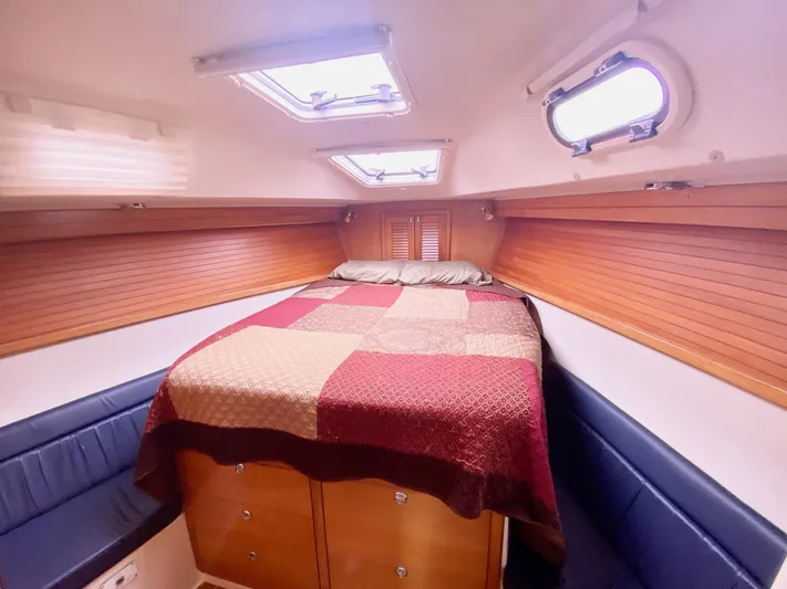 Licentia Yacht Photos Pics 2008 Catalina 42 MKII - Licentia