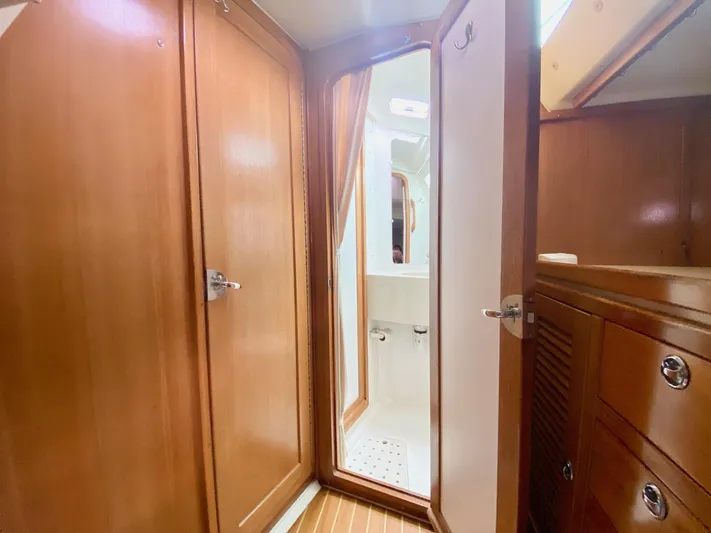 Licentia Yacht Photos Pics 2008 Catalina 42 MKII - Licentia