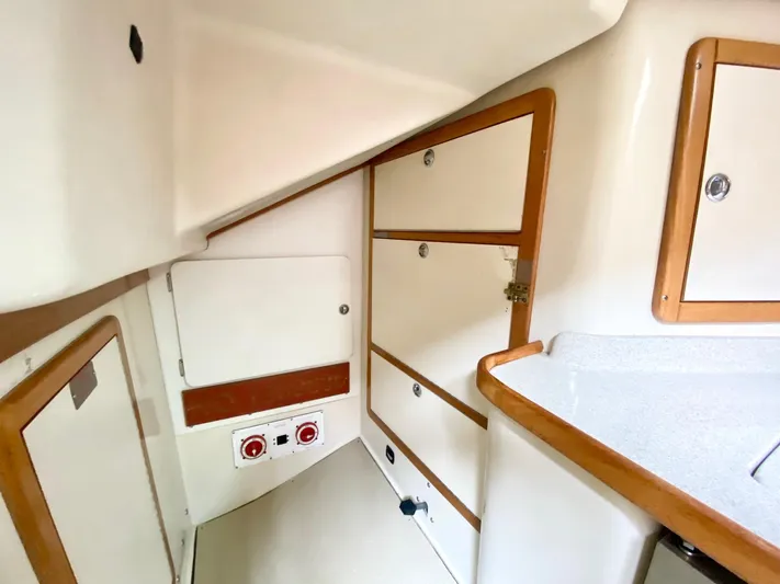 Licentia Yacht Photos Pics 2008 Catalina 42 MKII - Licentia