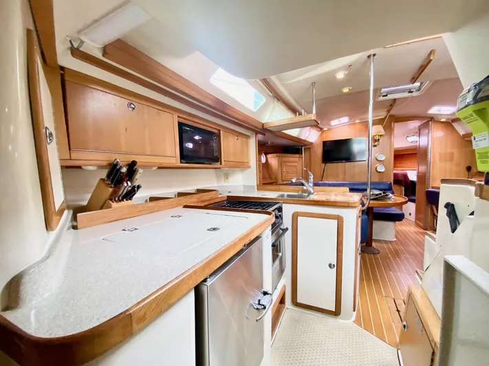 Licentia Yacht Photos Pics 2008 Catalina 42 MKII - Licentia