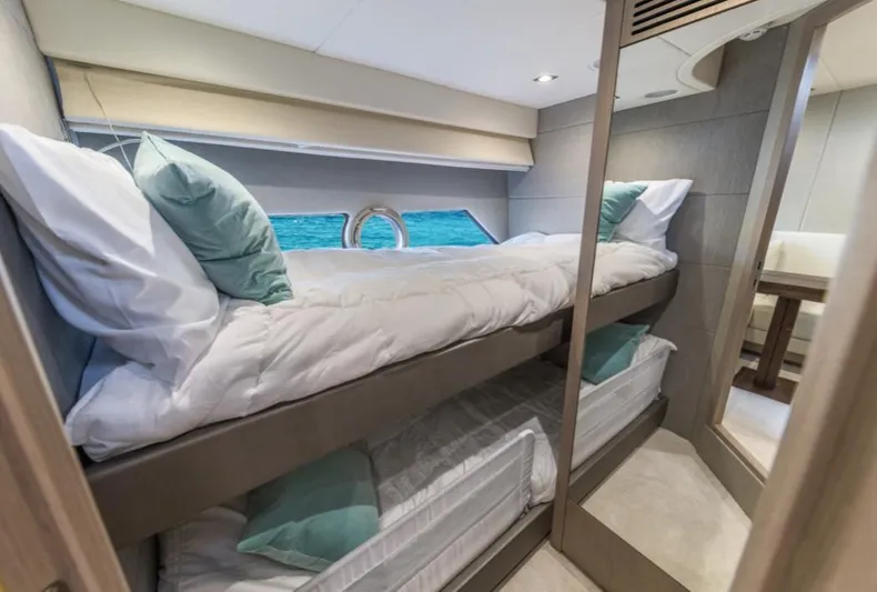 57 Sunseeker Predator No Pods Yacht Photos Pics 