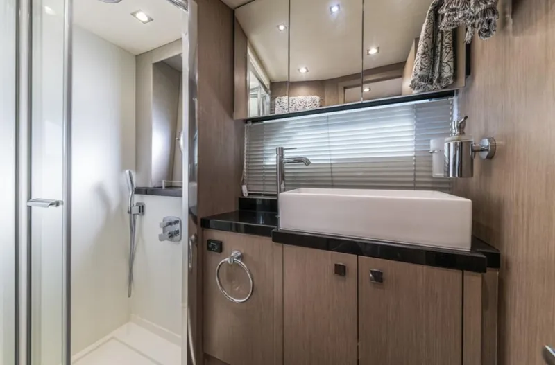 57 Sunseeker Predator No Pods Yacht Photos Pics 