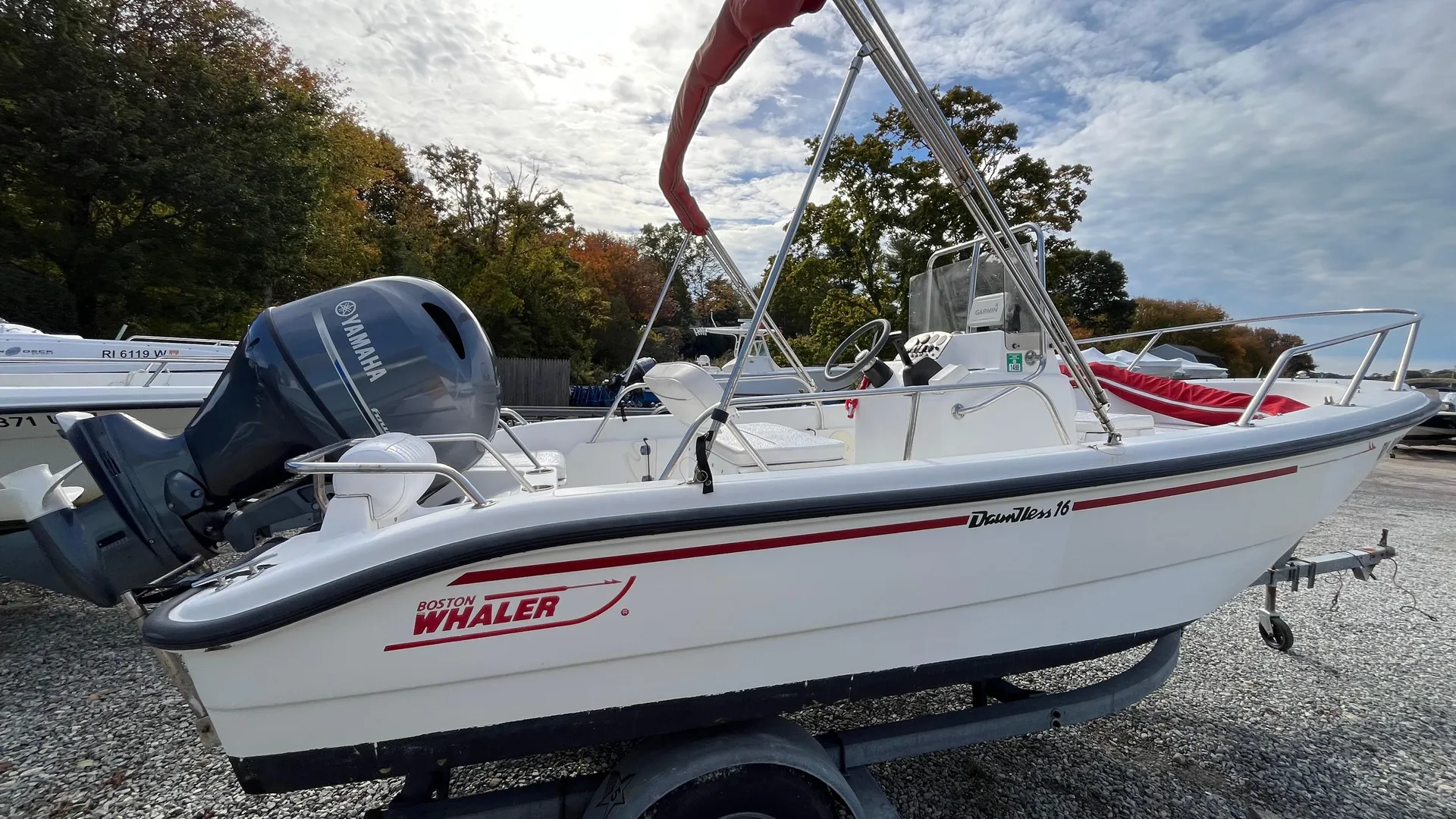 2001 Boston Whaler 16 Dauntless Photo