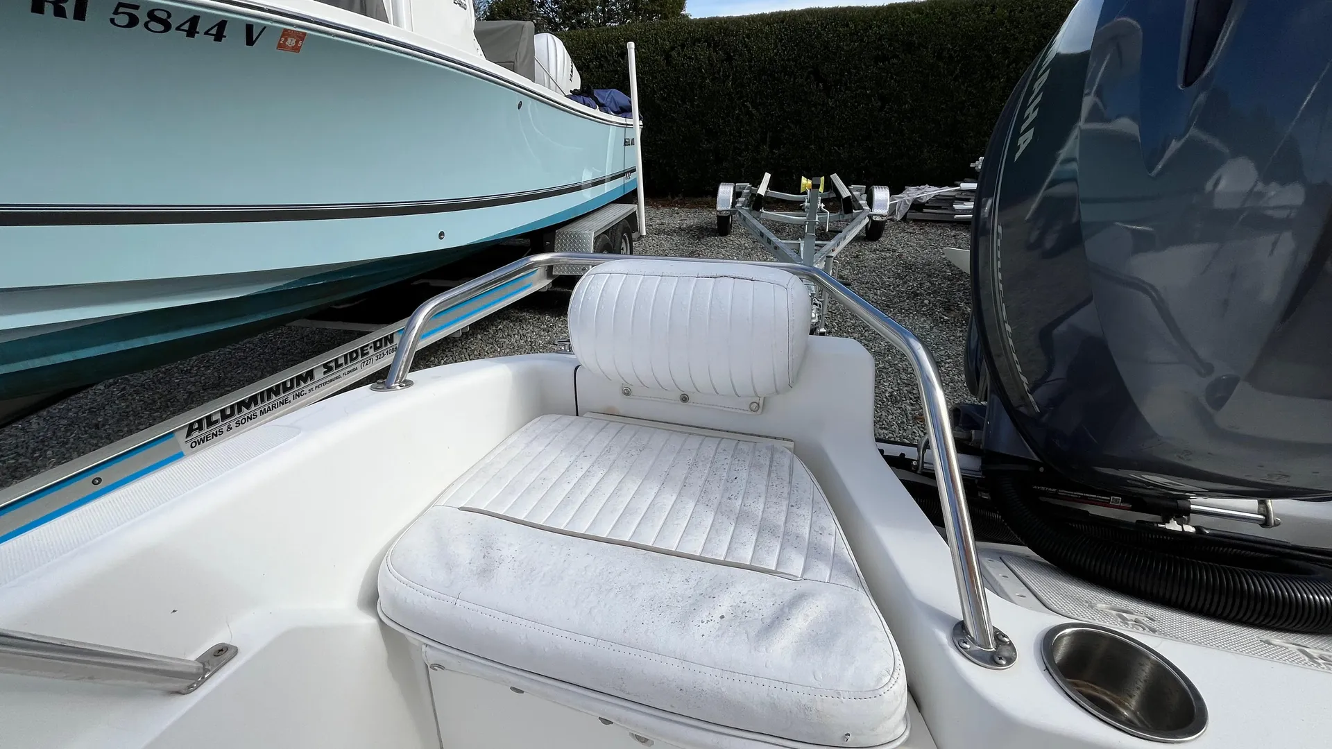 2001 Boston Whaler 16 Dauntless Photo