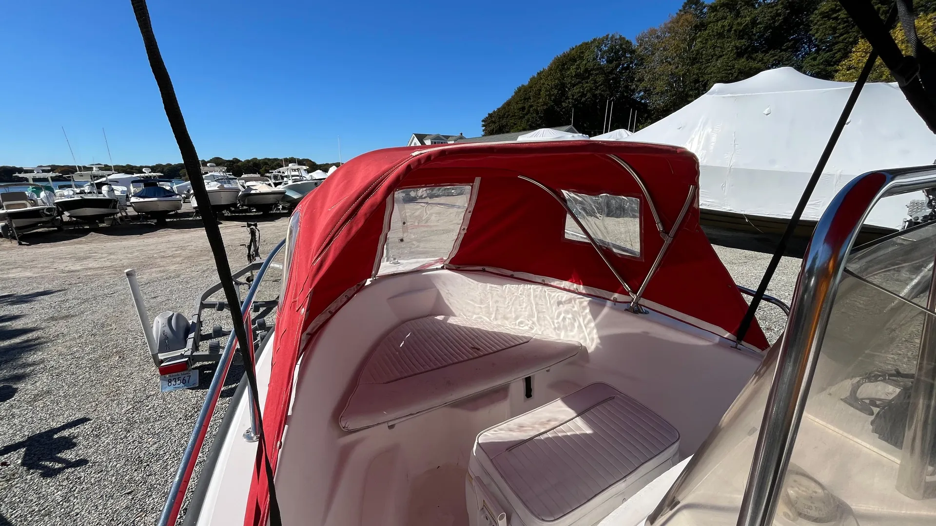 2001 Boston Whaler 16 Dauntless Photo