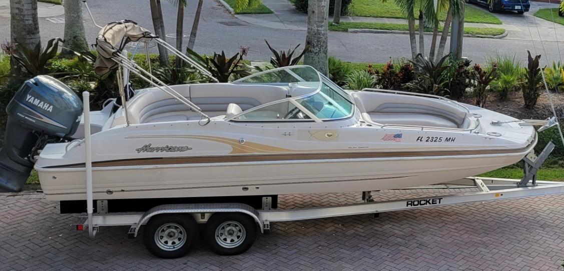 Hurricane SunDeck 237 OB