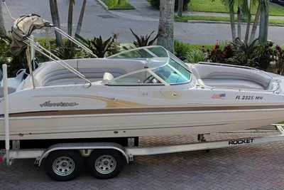 Hurricane SunDeck 237 OB