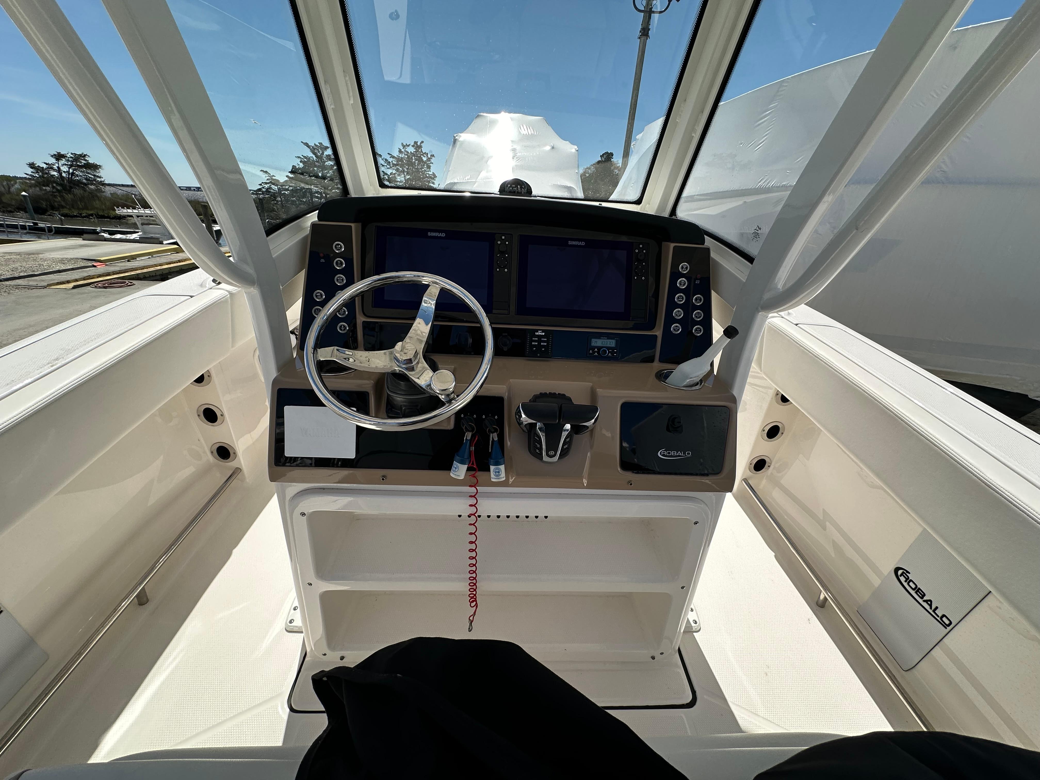 2023 Robalo R250 Center Console Center Console for sale - YachtWorld