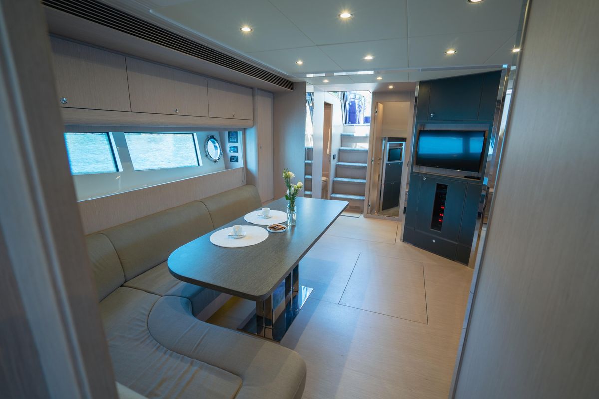 2015 Riva 64 